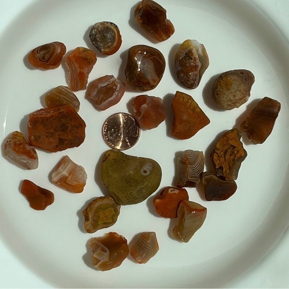Lake Superior Agates - Picture 2 of 6